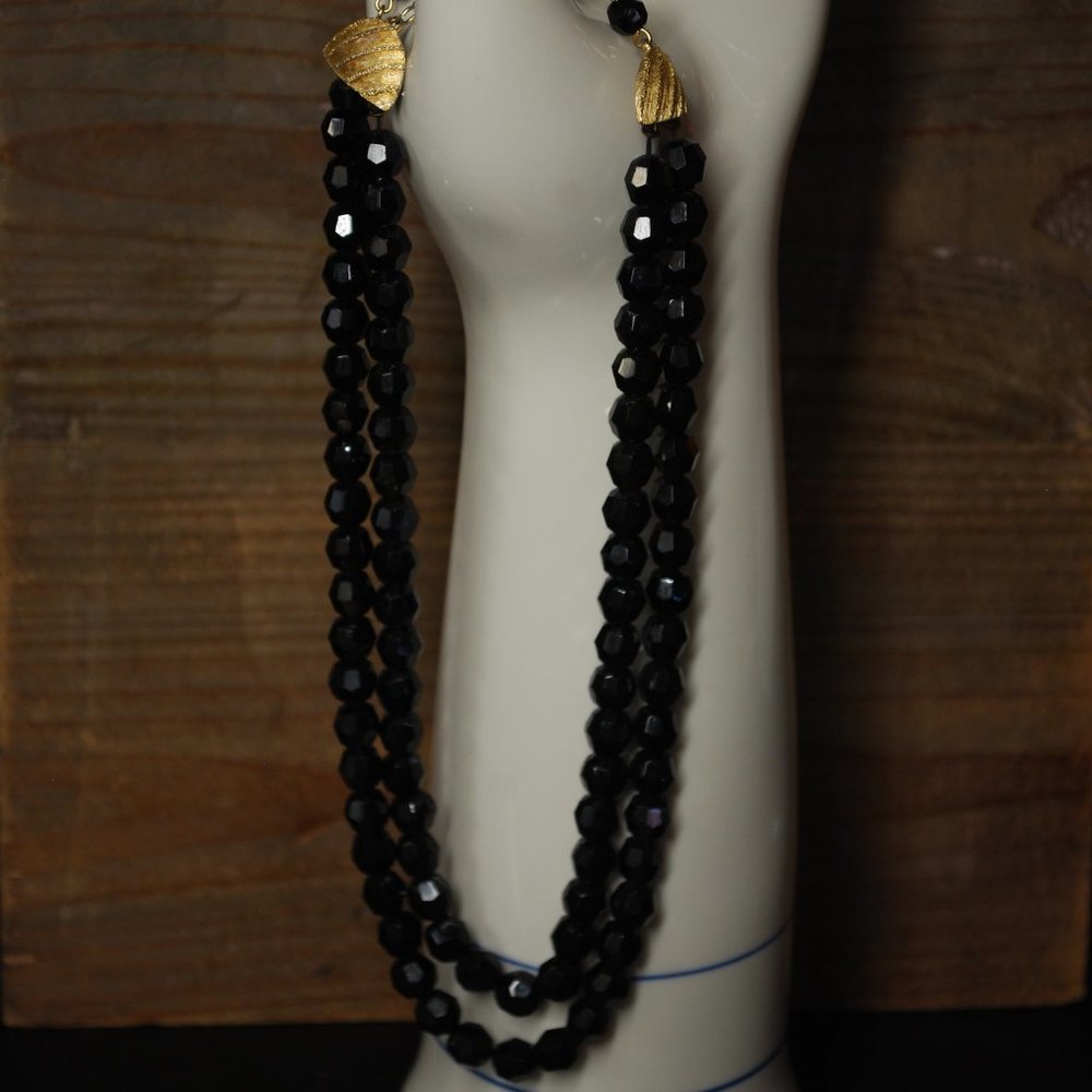 Double Strand Jet Bead Necklace